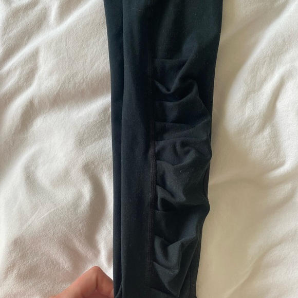 Under Armour athletic tights - Picture 3 of 3